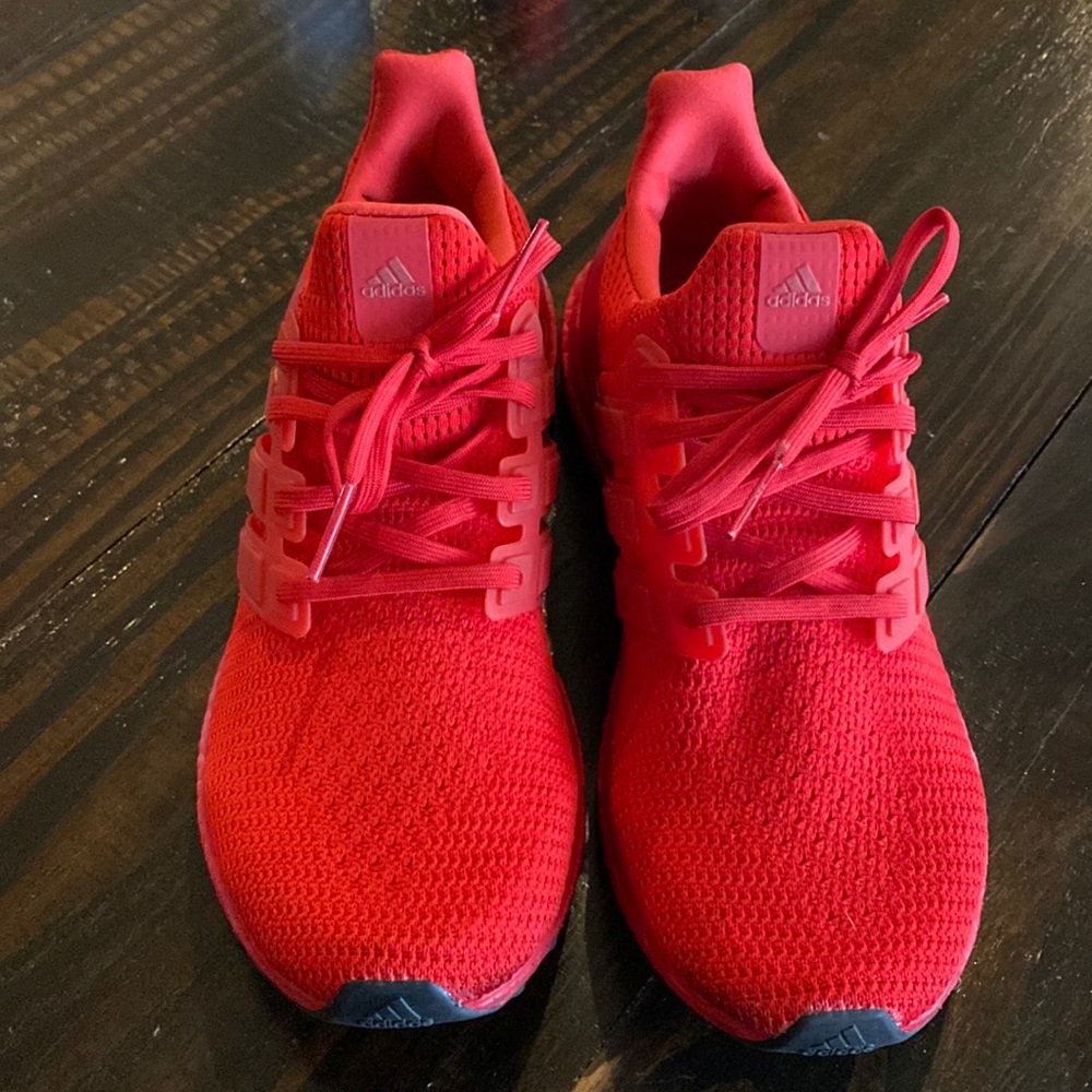 Adidas Ultraboost mens 9 red